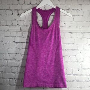 Victoria’s Secret VSX sport tank